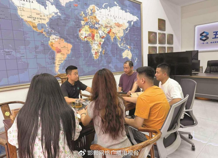 工业品直播乘云起丨把“邯郸制造”送上全球货架